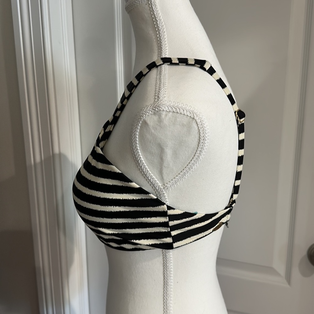 High neck, bikini top - Picture 2 of 3